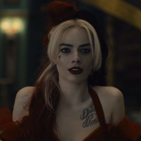 Suicidesquad Dc Harley Quinn, Suicidesquad Dc, Dc Harley Quinn, Harleen Quinn, Dc Wallpaper, Margot Robbie Harley Quinn, Margot Robbie Harley, Dc Icons, Joker And Harley Quinn