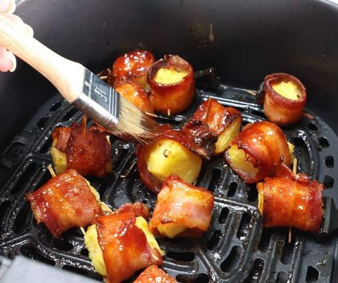 Salty Appetizers, Bacon Air Fryer, Homemade Cheez Its, Bacon Wrapped Pineapple, Air Fryer Bacon, Applewood Bacon, How To Make Bacon, Air Fryer Oven Recipes, Grilled Pineapple