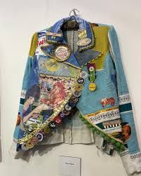 Bridal Alterations, Upcycled Jackets, Upcycled Denim Jacket, Patchwork Clothes, Embellished Denim Jacket, Denim Embroidery, Upcycle Clothes Diy, Embellished Clothing, Diy Jacket