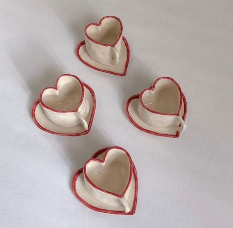 Valentine Plates, Pot Crafts, Clay Cup, Air Dry Clay Projects, Handmade Clay Jewelry, Clay Stuff, Pretty Mugs, Clay Pot Crafts, Pottery Crafts