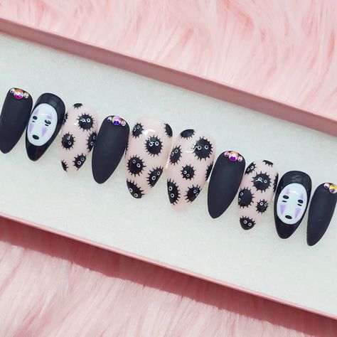 No Face Nail Art, No Face Nails, Ghibli Nails Acrylic, Chihiro Nails, Nail Designs Studio Ghibli, Soot Sprite Nails, Nail Art Designs Studio Ghibli, Gibli Studio Nail Art, Anime Nail