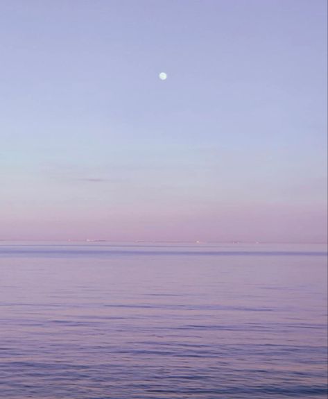 #moon #sea #ocean #beach #lilac #nature Phone Moodboard, Calm Sky, Moon Sea, Lilac Sky, Cream Aesthetic, Iphone Design, Beige Aesthetic, Summer Breeze, Sea Ocean