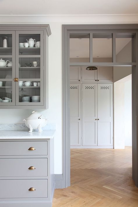 Trend Alert : Contrast Trim - Room for Tuesday Blog  ** those back locker style cabinets Cabinets Ikea, Cabinets Gray, Cabinets Colors, Coventry Gray, Kitchen Gray, Dark Trim, Cabinets Painted, Agreeable Gray, Gray Cabinets