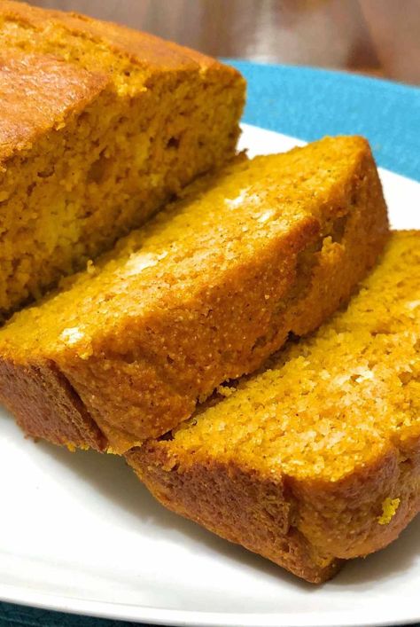 Use cornbread mix, pumpkin puree, and a touch of molasses to make this not-too-sweet pumpkin cornbread that's perfect alongside soup or chili. Pumpkin Cornbread Recipe, Thanksgiving Corn Recipes, Butternut Squash Bread, Fluffy Cornbread, Pumpkin Cornbread, Cinnamon Honey Butter, Polenta Cakes, Cornbread Casserole, Baked Corn