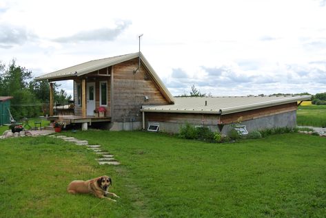 Berm House, Passive Homes, Dream Farmhouse, Solar Heating, Earthship, Dream Home Ideas, Modern House Design, Style Home, Modern House