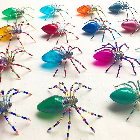 Christmas Ornament Tradition, Ornament Tradition, Spider Ornaments, Gs Swaps, Light Bulb Crafts, Christmas Spider, Beaded Spiders, Beaded Christmas Ornaments, The Spider