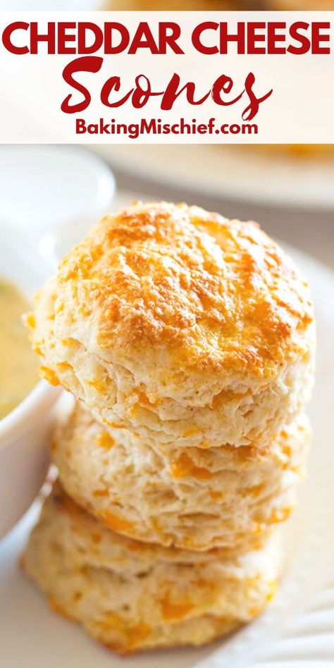 Scones Recipe Uk, Cheese Scones Recipe, Cheesy Scones, Baking Mischief, Savory Scones Recipe, Cheese Scone Recipes, Baking Scones, Cheese Biscuit, Savory Baking