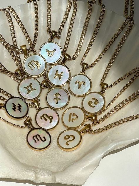 Aries embodies courage and strength, making them the best at facing challenges head-on. Zodiac Signs Jewelry, Zodiac Signs Necklace, Zodiac Sign Jewelry, Jewelry Mood Board, Zodiac Elements, Spiritual Necklace, Astrology Jewelry, Astrological Symbols, Zodiac Pendant Necklace