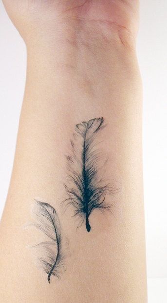 Feather Tattoo Design, Owl Tattoo Design, Feather Tattoo, Back Tattoo Women, Spine Tattoos, Feather Tattoos, Art Tattoos, Pattern Tattoo, Nature Tattoos