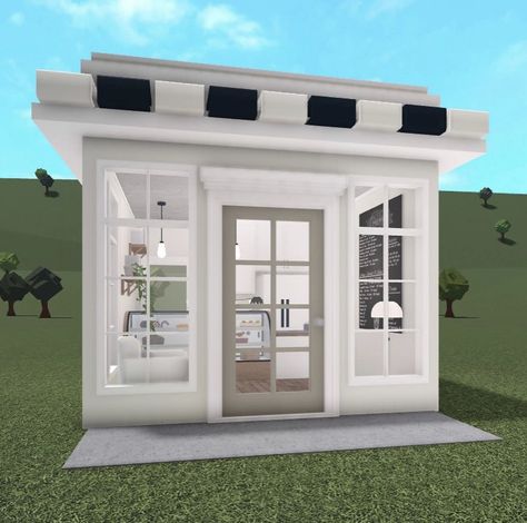 Bloxburg Cafe House, Small Town Layout Bloxburg, Mini Bloxburg House, Bakery Bloxburg, Small Town Bakery, Bloxburg Bakery, Bloxburg Towns, Apartment Loft Ideas, Bloxburg Cafe