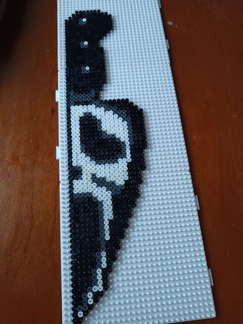 Scream Cross Stitch, Halloween Fuse Bead Patterns, Aesthetic Perler Beads, Pearl Beads Pattern, Melty Bead Patterns, Fuse Bead Patterns, Melty Beads, Halloween Beads, Diy Perler Bead Crafts