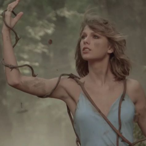 Out Of The Woods Music Video, Taylor Swift Music Videos, Taylor Swift Legs, Taylor Swift Music, Taylor Swift Posters, Out Of The Woods, Hidden Message, Taylor Swift Outfits, Taylor Swift 1989