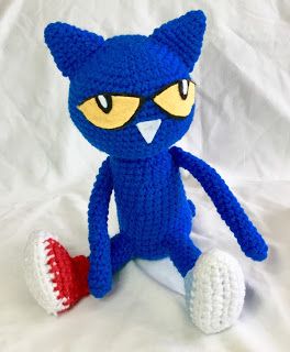 Pete The Cat Crochet Pattern, Crochet Pete The Cat, Pete The Cat Crochet Free Pattern, Pete The Cat Crochet, Character Crochet, Crochet Cartoon, Preschool Theme Activities, Crochet Baby Costumes, Pete The Cats