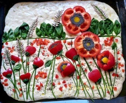 80 Focaccia Bread Art with herbs and vegetables (edible art) - Craftionary Foccia Bread Art, Focaccia Bread Art, Decorative Bread, Score Designs, Foccacia Recipe, Art To Make, Bread Art, Focaccia Bread, Edible Food