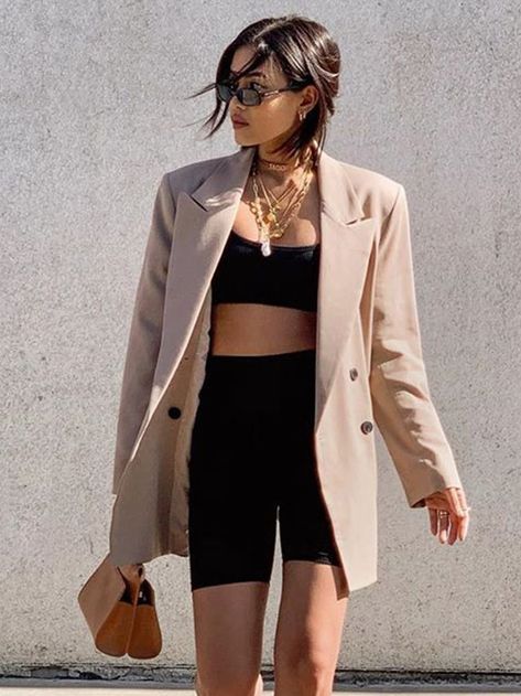 Overall Shorts Outfit, Biker Shorts Outfit, Blazer Outfit, Looks Street Style, Outfits Verano, Blazer Outfits, Looks Vintage, Spring Summer Outfits, Bike Shorts