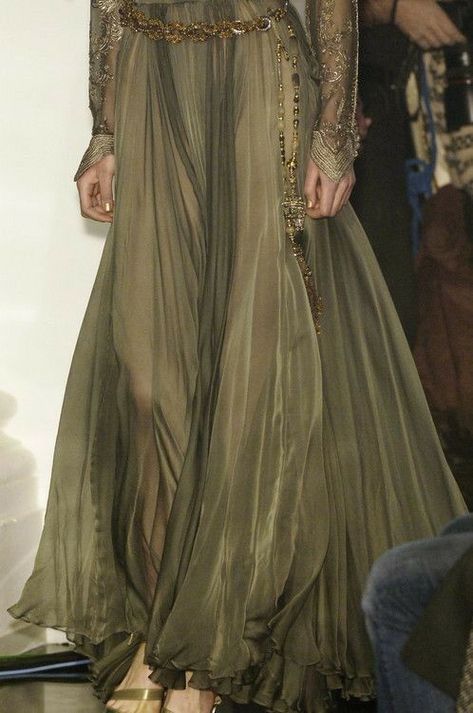 Margaery Tyrell, Paul Gaultier Spring, Yennefer Of Vengerberg, Fantasy Gowns, Paul Gaultier, Fantasy Fashion, The Rings, Lord Of The Rings, Jean Paul