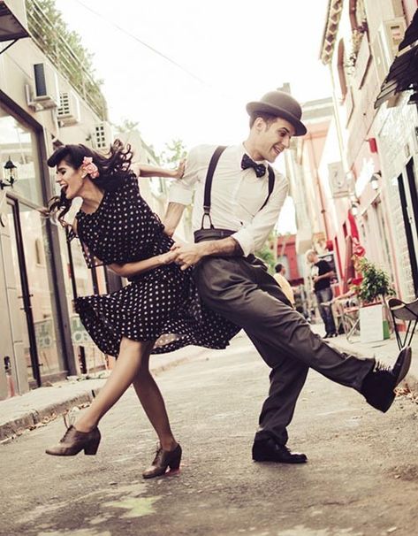 Lindy hop style clothes Lindy Hop Outfit, Swing Dance Outfit, Jitterbug Dance, Swing Dance Moves, Vintage Dance, Lindy Hop, Swing Dancing, Dance It Out, Photographie Portrait Inspiration