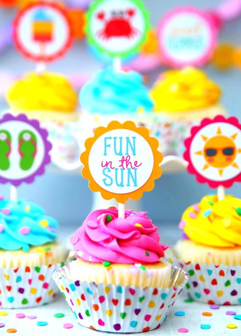 Planning a party this summer?  Make sure you make these fun Summer Cupcake Toppers.  It will be the perfect addition to your summer party. Cupcake Toppers Free Printable, Summer Cupcake, Cupcake Toppers Template, Cupcake Toppers Free, Summer Cupcakes, How To Make Cupcakes, Cupcake Toppers Printable, Wedding Dessert, Birthday Party Food