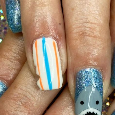 Danisha on Instagram: "SHARK WEEK! 🦈 . . . #sharknails #beachnails #surfboardnails #surfnails #vacaynails #vacationnails #summernails #sharkweek #oceannails #glitternails #sharkbite #naturalnails #nailsinqueencreek #queencreekaz #santanvalley #lookingglassnailstudio" Shark Nails, Nail Ideas Short, Vacation Nails, Glass Nails, Shark Bites, Shark Week, Beach Nails, Natural Nails, Glitter Nails