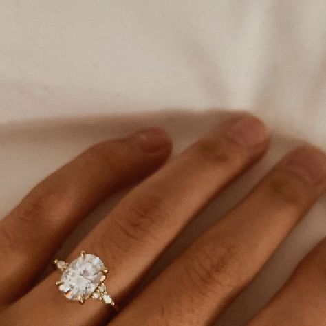 Brilliant Earth on Instagram: "All about Nadia 💍 This elegant ring features dazzling clusters of round and marquise-shaped diamond accents, making this iconic style a customer favorite." Nadia Ring Brilliant Earth, Nadia Brilliant Earth, Nadia Engagement Ring, Nadia Ring, Brilliant Earth Engagement Rings, Earth Engagement Rings, Brilliant Earth Rings, September 7, Ring Ideas