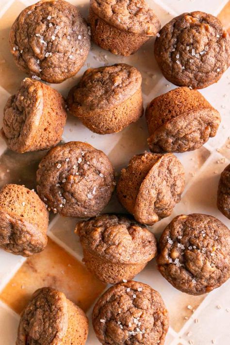 These bite-sized Mini Apple Cider Banana Bread Muffins are the perfect grab-n-go healthy breakfast or pop-in-your-mouth snack! These gluten-free, vegan mini muffins are made with bananas and oat flour flavored with apple cider, apple pie spice, and cinnamon. Coconut sugar is used to keep these mini muffins naturally sweetened. Vegan Mini Muffins, Banana Bread Muffins, Bread Muffins, Apple Pie Spice, Plant Based Breakfast, Mini Apple, Oat Flour, Mini Muffins, Coconut Sugar