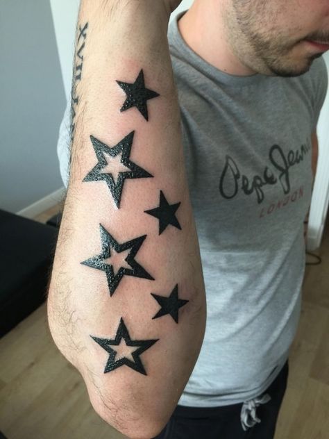 Tattoo Designs Forearm, Tattoos On Forearm, Star Sleeve Tattoo, Best Star Tattoos, Star Tattoos For Men, Star Tattoo Designs, Wrist Tattoos For Guys, Back Of Shoulder Tattoo, Star Tattoo