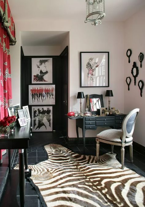 21 Stylish Dressing Room Ideas Zebra Rug Bedroom, Dreamy Interior, Zebra Skin Rug, Custom Curtain Rods, Small Dressing Rooms, Ivory Color Palette, Zebra Rug, Sitting Areas, Set Of Drawers