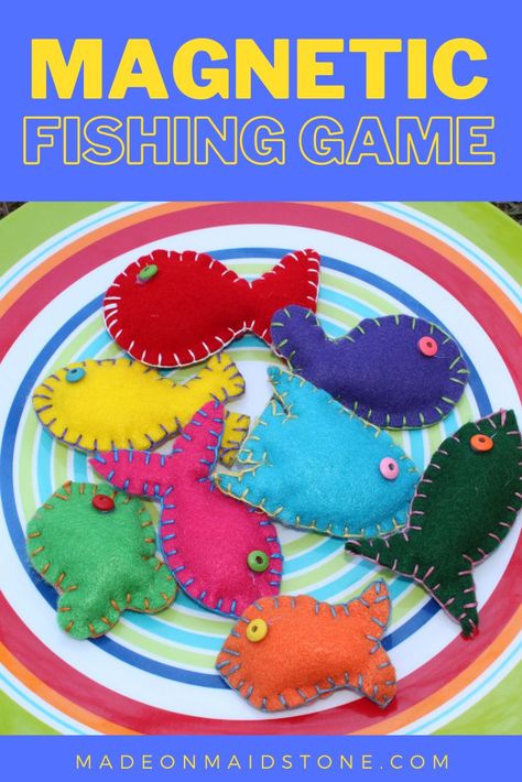 Make a magnetic fishing game from felt scraps you can cut out with my free template and a handsewn blanket stitch! Magnetic Fishing Game Diy, Diy Fishing Game, Toy Template, Felt Fishing Game, Felt Scraps, Felt Magnet, Magnetic Fishing Game, Game Diy, Felt Fish