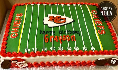 Chiefs cake for Grayson’s celebration…#decoratedcakes #cakedecorating #cakesofinstagram #instacake #cakestagram #decoratedsheetcake #sheetcakesdonthavetobeboring #sheetcake #handcutfondant #birthdaycake #decoratedcakes #chiefs 30th Birthday Party Food, 49ers Birthday Party, Football Field Cake, Picture Cake, Football Cakes, Cougars Football, Bulldogs Puppies, Football Birthday Cake, Puppies Pictures