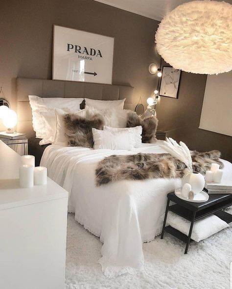 Reno House, Bedroom Vibes, Luxury Room Bedroom, House Vibes, Dekorasi Kamar Tidur, Redecorate Bedroom, Cozy Room Decor, Luxury Bedroom, Teen Bedroom Decor