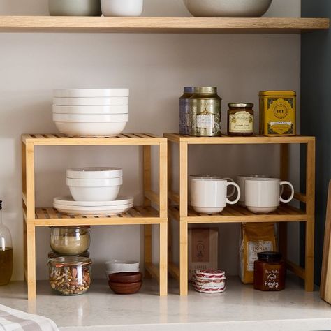 How To Decorate Kitchen Shelves, Small Kitchen Counter, Kitchen Counter Organization Ideas, Counter Shelf, Kitchen Counter Organization, Counter Organization, Cosy Kitchen, Bamboo Shelf, Kitchen Organisation