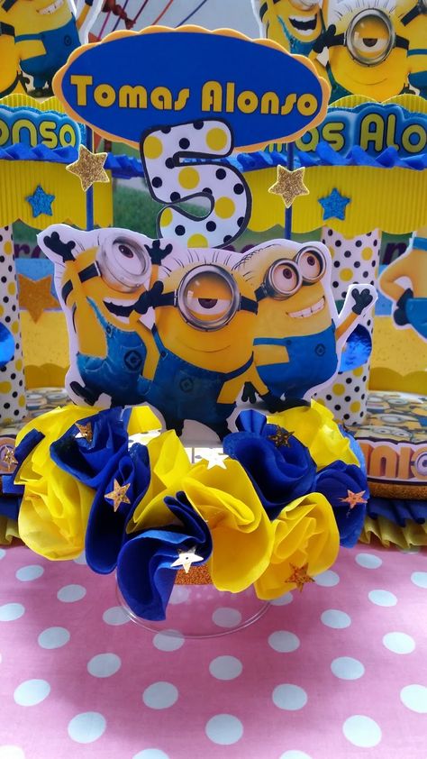 Minion Centerpieces, Minion Party Theme, Minions Birthday Theme, Minion Decorations, Minion Theme, Minion Birthday Party, Minion Birthday, Minion Party, Frozen Birthday Party