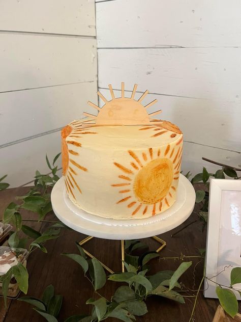 Boho Sun Cake Smash, Sun Theme Smash Cake, Sun Sheet Cake, Sun Themed Birthday Cake, First Trip Around The Sun Cake Pops, Sunshine Bridal Shower Theme, Here Comes The Son Baby Shower Theme Cake, 1st Trip Around The Sun Cake, Here Comes The Sun Baby Shower Cake