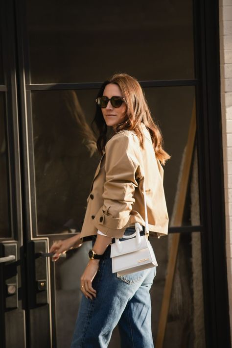 Short Trench Coat Outfit Fall, Short Sleeve Trench Coat Outfit, Cropped Peacoat Outfit, Mini Trench Coat Outfit, Crop Coat Outfit, Cropped Coat Outfit, Cropped Shacket Outfit, Tan Leather Jacket Outfit, Cropped Trench Coat Outfit