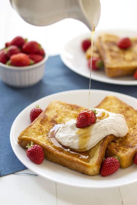 Ricotta French Toast Ricotta Stuffed French Toast, How To Shred Chicken, Ricotta French Toast, Breakfast Energy, Bbq Sandwiches, Shred Chicken, Stuffed French Toast Cream Cheese, Energy Breakfast, Whipped Ricotta