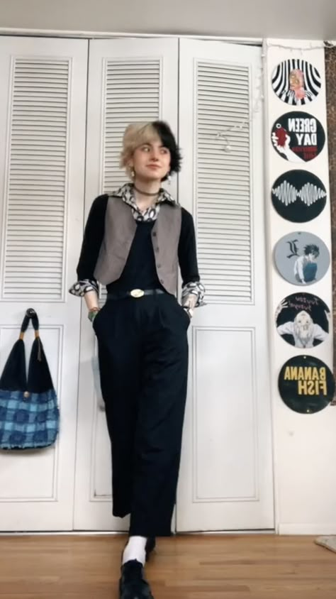 Nonbinary Prom Outfit, Enby Style, Fashion Gender Neutral, Non Binary Outfits, Enby Outfits, Enby Fashion, Non Binary Fashion, Dark Academia Clothes, Genderless Fashion