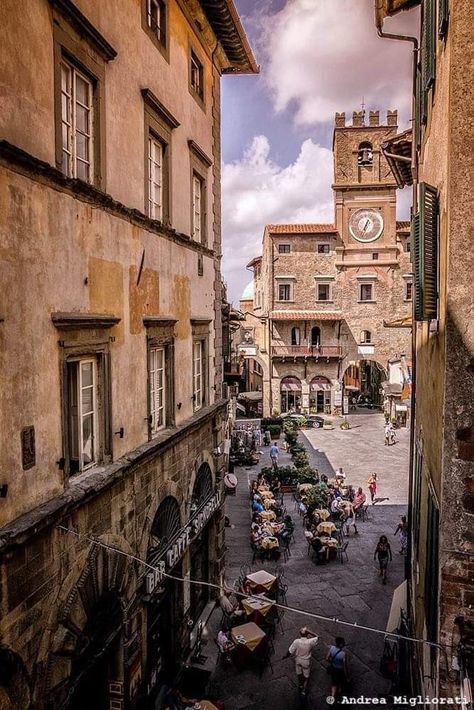 Cortona Tuscany, Toscana Italia, Under The Tuscan Sun, Tuscany Italy, Tuscany, Big Ben, Street View, Italy, Sun