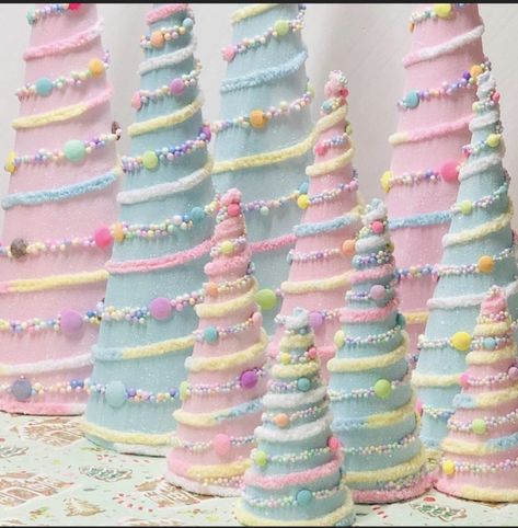 Pastel Gingerbread Christmas Decor, Candyland Diy, Gingerbread Office, Pastel Gingerbread, Bake Ideas, Pastel Christmas Decor, Candy Decorations Diy, Candyland Theme, Christmas Candies