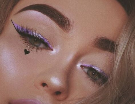 Brat Board, Cruelty Free Makeup Brands, Mekap Mata, Bold Eye Makeup, Spoiled Brat, Make Up Inspiration, Cake Face, Smink Inspiration, Makijaż Smokey Eye