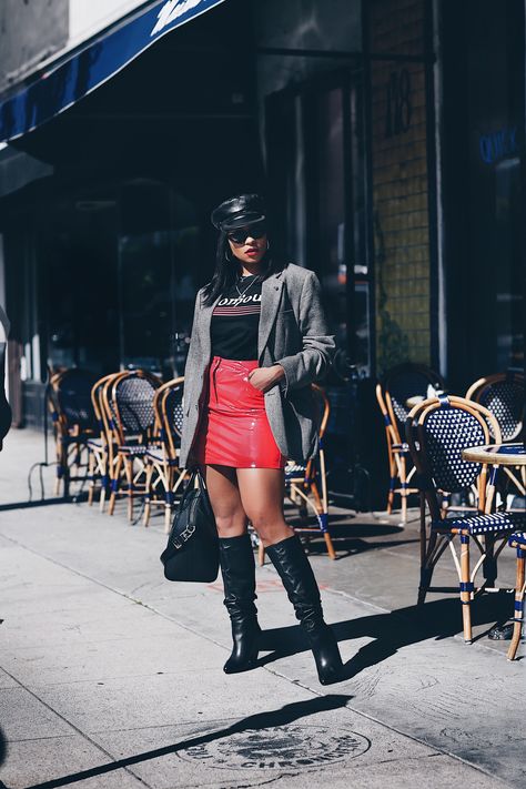 Vinyl Mini Skirt, Street Accessories, Blazer Zara, Mini S, Red Vinyl, Steve Madden Boots, Red Skirt, Leather Cap, Red Skirts