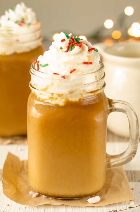 Looking for the perfect warm Christmas beverage? This easy Christmas coffee is a flavorful combination of holiday spices and ground coffee brewed right in your coffee pot, mixed with warm milk and topped with whipped cream and sprinkles. It’s a great way to start your Christmas morning and is easy to make. Easy Christmas Drinks, Hot Cocoa Mix Recipe, List Of Spices, Cinnamon Benefits, Creamer Recipe, Easy Coffee Recipes, Drink Mixes, Christmas Sprinkles, Coffee Mix