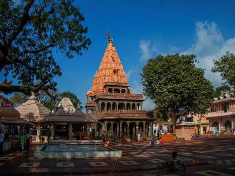 Ujjain Temple, Temple Painting, Ruined City, Valentine Coloring Pages, School Coloring Pages, Devotional Books, Photo Background Images, Madhya Pradesh, Times Of India