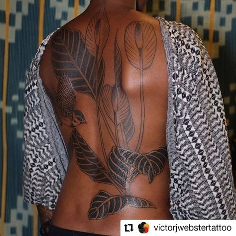 Black People Tattoos, Dark Skin Tattoo, Tattoo Ideas Inspiration, Spine Tattoo Ideas, Torso Tattoos, White Ink Tattoo, Black Girls With Tattoos, Tattoos For Black Skin, Spine Tattoo