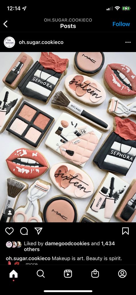 Make Up Cookies, Make Up Cookies Decorated, Makeup Cookies, Lash Cookies Decorated, Facial Cookies Decorated, Makeup Decorated Cookies, Sweet 16 Makeup, Sephora Bag, Sephora Gift Card