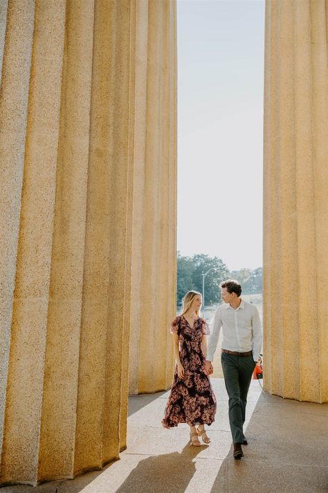 Parthenon Photoshoot, Nashville Parthenon, Parthenon Nashville, Nashville Fall, Nashville Downtown, Family Photoshoot Poses, The Parthenon, Fall Engagement Session, Downtown Nashville