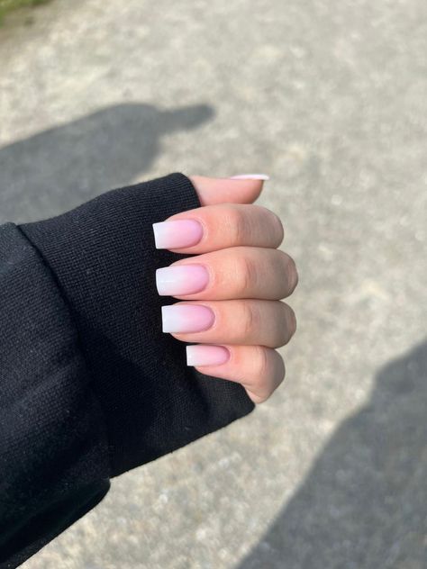 Baby Boomer Nails, Baby Boomers Nails, Unghie Sfumate, White And Silver Nails, London Nails, Summery Nails, Basic Nails, Cute Acrylic Nail Designs, Nails Only