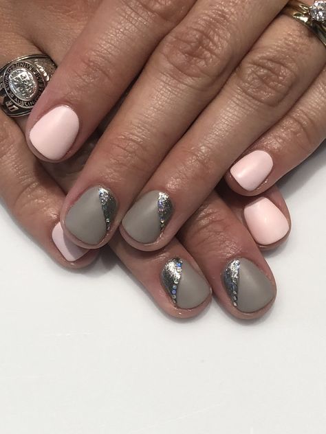 Pink and Gray nails. #MatteNails #Nails #NailArt Pink And Gray Nails, Maroon Nail Designs, Maroon Nail, Natural Nail Care, Easy Designs, Maroon Nails, Nail Decor, Nail Stencils, Gray Nails