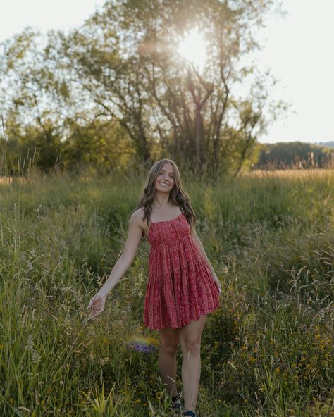 the sweetest senior session 🫶🏽🫶🏽 Senior Pictures Red Dress, Senior Pics Ideas, Portrait Dress, Dress Sweetheart Neckline, Pics Ideas, Red Walls, Senior Pics, Senior Session, Senior Portrait