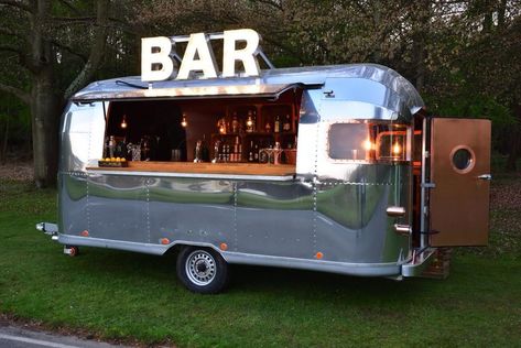 Mobile Bar Trailer, Airstream Bar, Bar Pop Up, Food Bus, Mobile Bartender, Trailer Business, Horsebox Bar, Camper Bar, Vintage Vw Camper