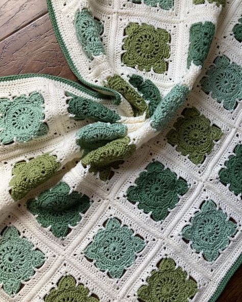 Bear & Bunny Crochet on Instagram: "Willow Square Blanket Pattern- Willow Square by Jan Eaton Yarn- Stylecraft Special DK in Cypress, Meadow, Duck Egg & Cream . . . #willowsquareblanket #grannysquare #grannysquareblanket #stylecraft #stylecraftspecialdk #willowsquarecrochet #willowsquare #babyblanket #newbaby #crochetblanket #crochet #igcrochet #crochetersoftheworld #crochetersofinstagram #lovecrochet #craftsastherapy #handmade #crochetaddict #instacrochet #lovecrafts" Willow Granny Square Blanket, Crochet Duck Blanket, Celestial Crochet Blanket, Willow Square Crochet, Green Granny Square Blanket, Crochet Octagon, Willow Granny Square, Willow Square, Egg Cream